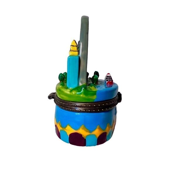 Gateway Arch St. Louis Missouri Porcelain Hand Painted Hinged Trinket Box - Picture 6 of 9